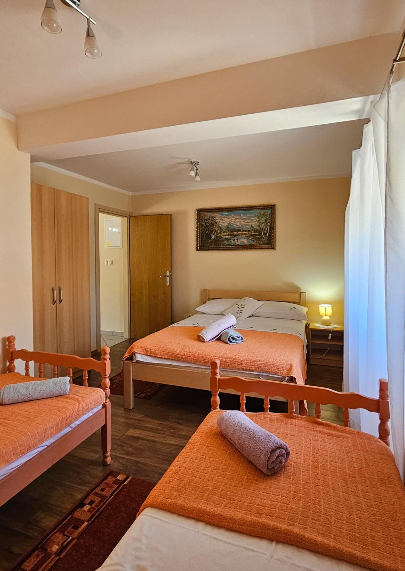 Apartman Petra Vrh  Exterior foto